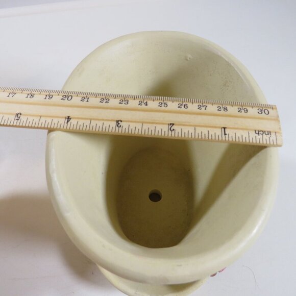 Kohls Cream Oval Flower Pot Planter with Floral applique & built in saucer - Picture 15 of 15